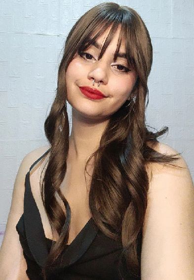 Girl video call profile of Priscila