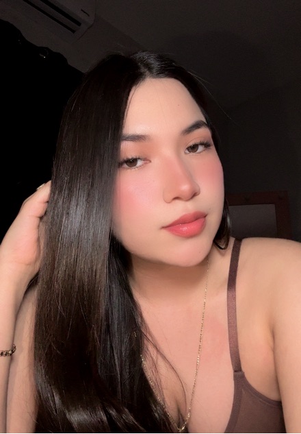 CamChatGirl member using the video chat service